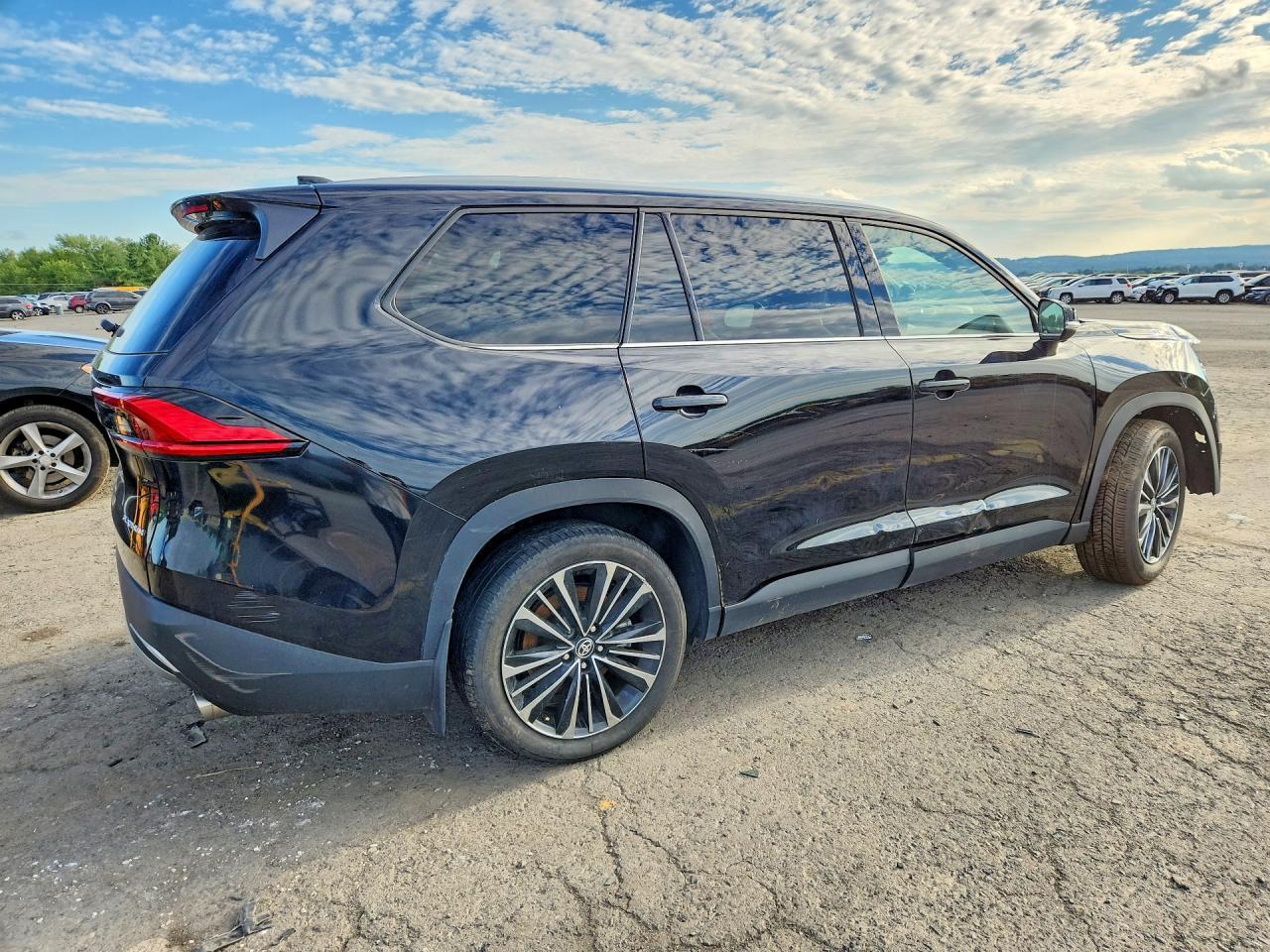 2024 Toyota Grand Highlander Hybrid Max Platinum - Фото 3