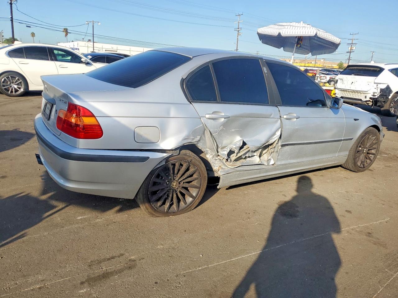 2002 BMW 325 I - Фото 3