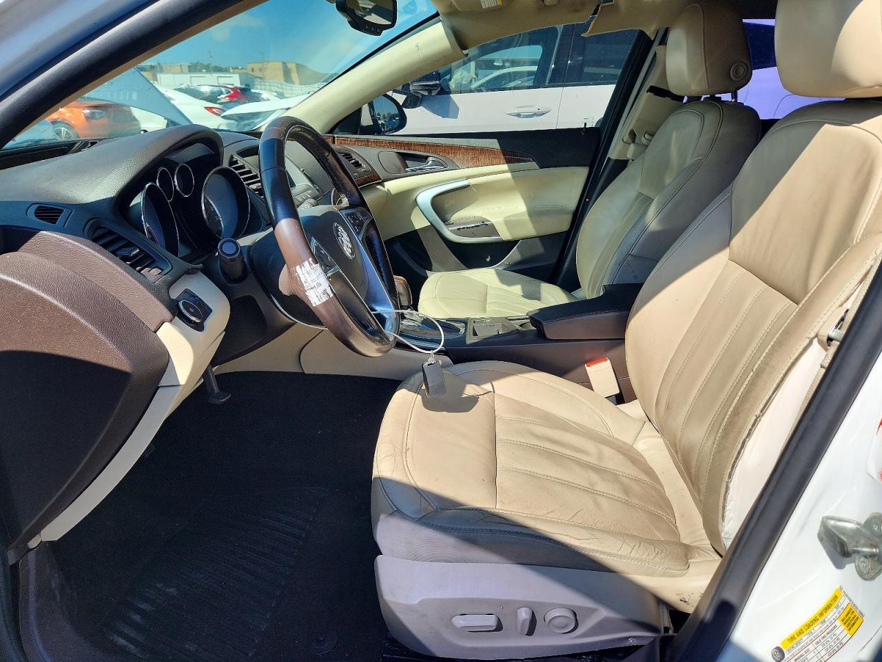 2013 Buick Regal Premium - Image 7
