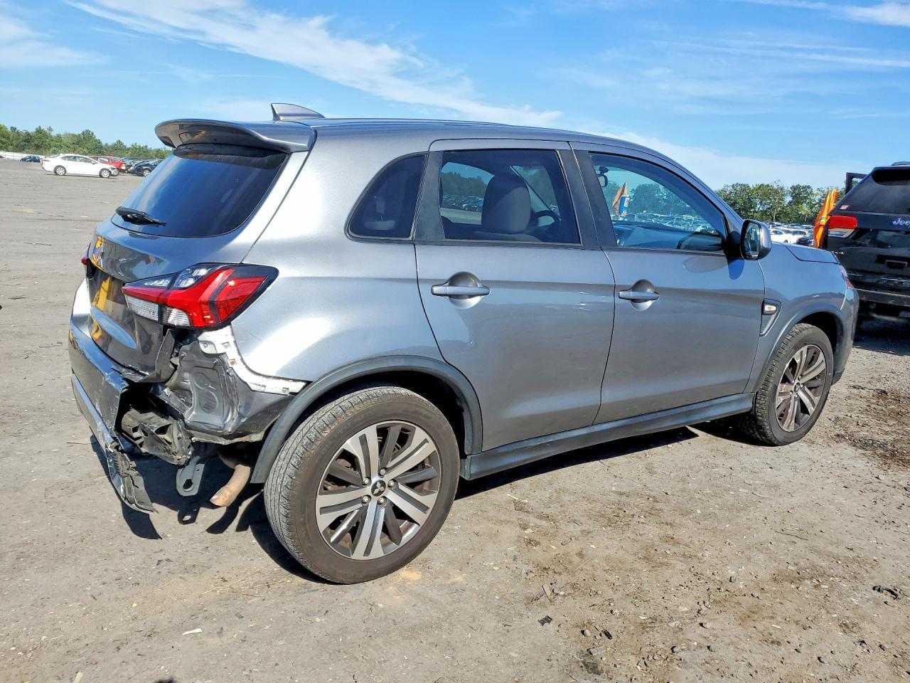 2020 Mitsubishi Outlander Sport Es - Фото 3