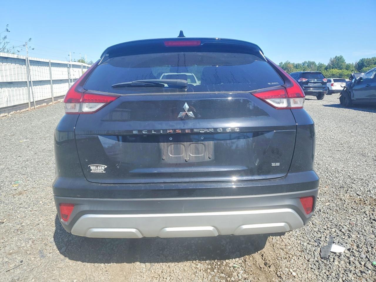 2025 Mitsubishi Eclipse Cross Se - Image 6