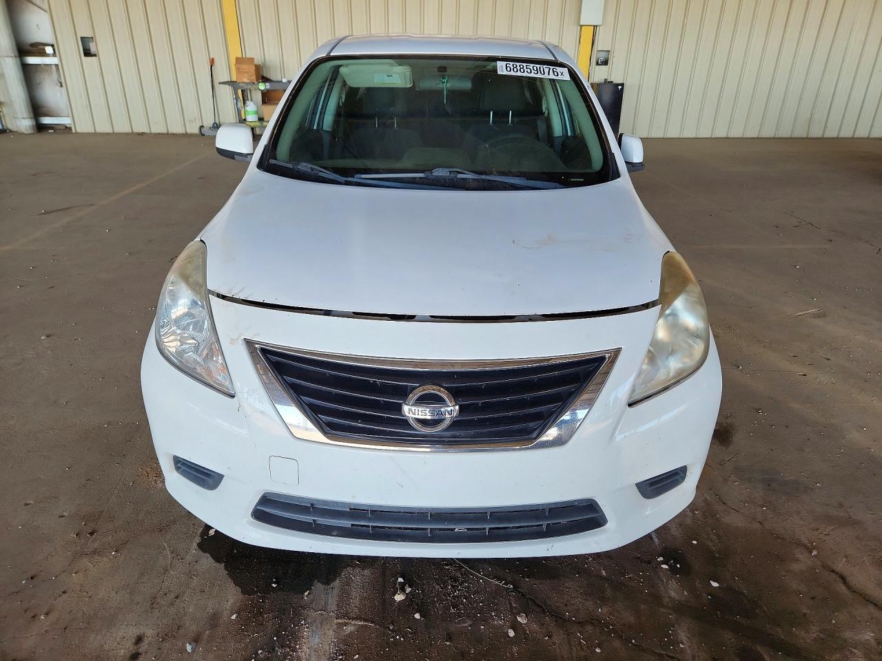 2014 Nissan Versa 1.6 S - Фото 5