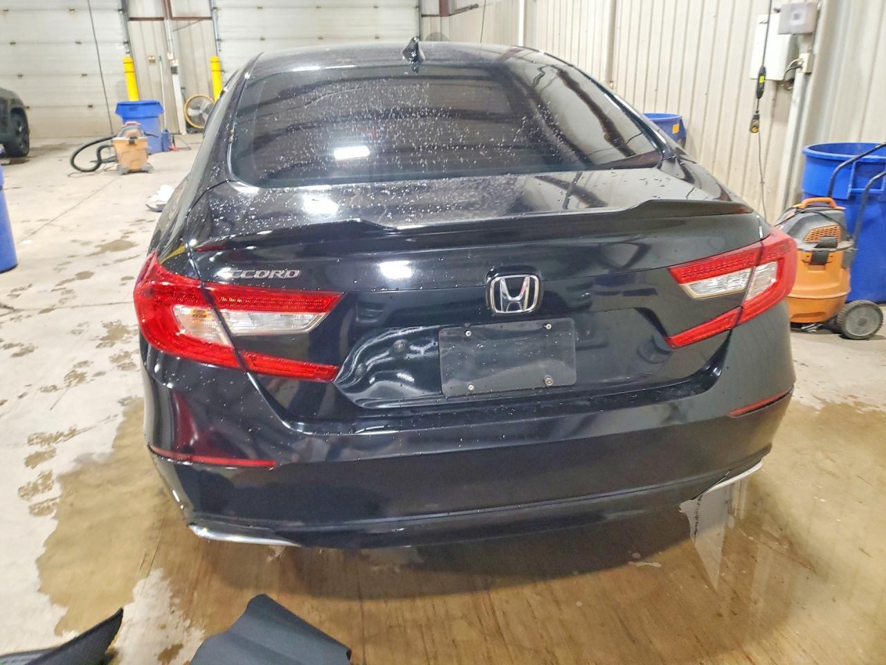 2018 Honda Accord Lx - Image 6