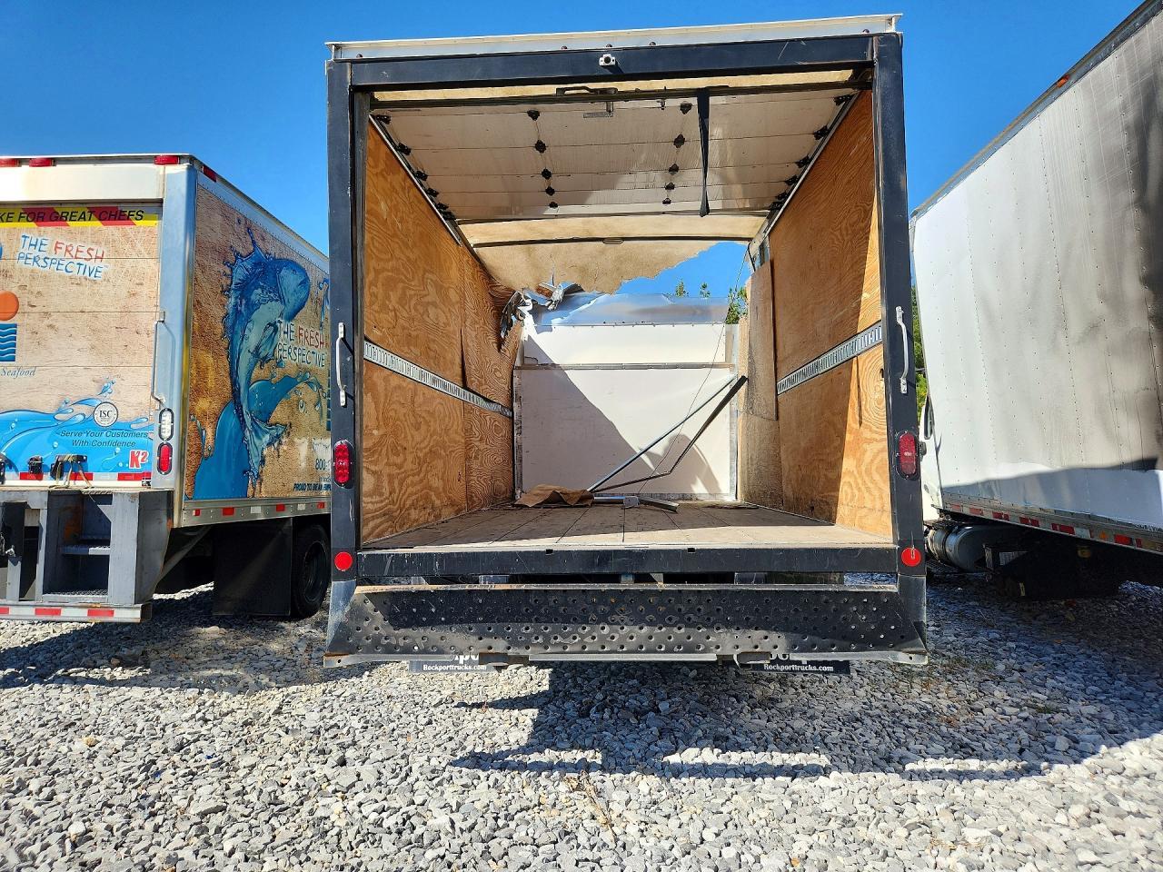 2024 Ford E450 Box Truck - Фото 6