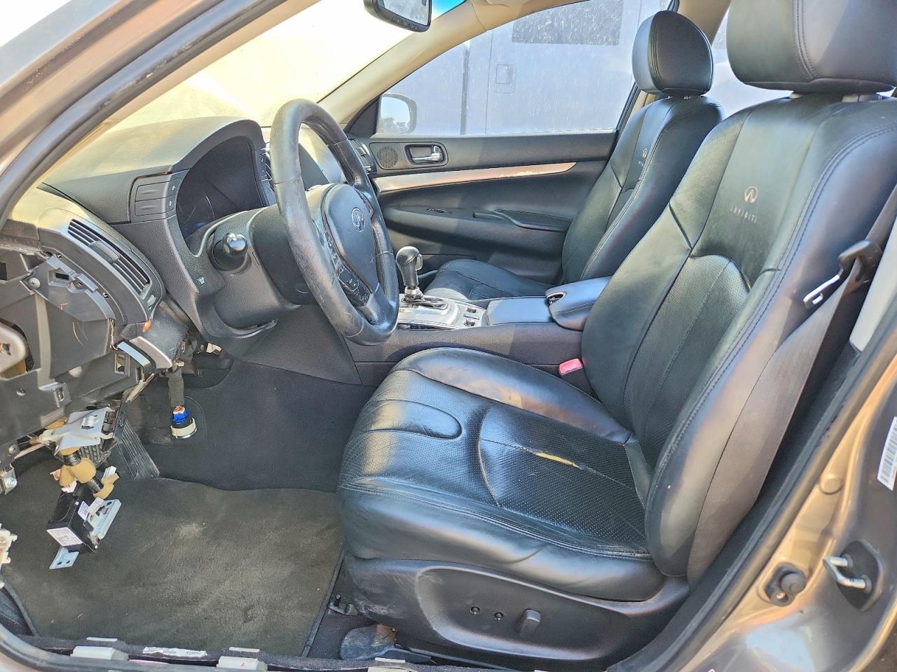 2010 Infiniti G37X - Фото 7