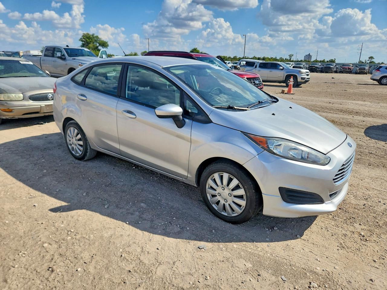 2018 Ford Fiesta S - Фото 4