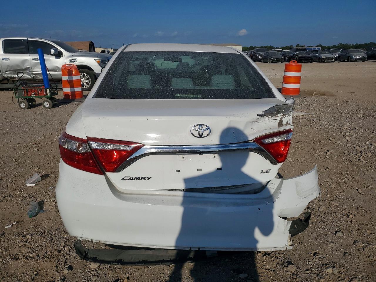 2017 Toyota Camry Le - Фото 6