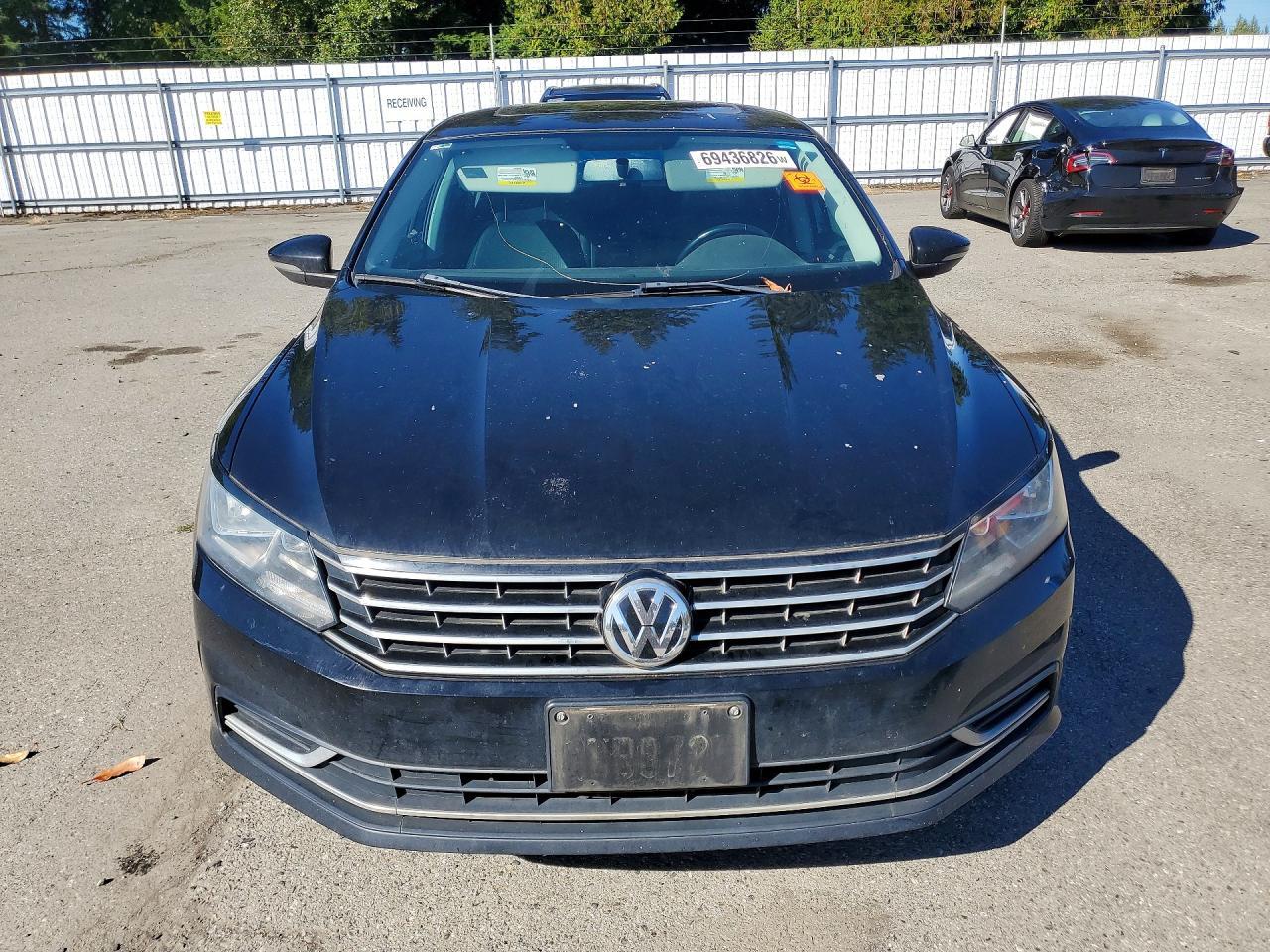 2016 Volkswagen Passat Se - Фото 5