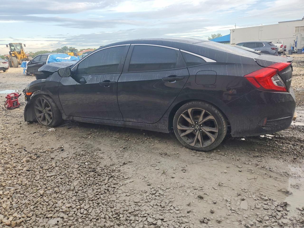 2020 Honda Civic Sport - Фото 2