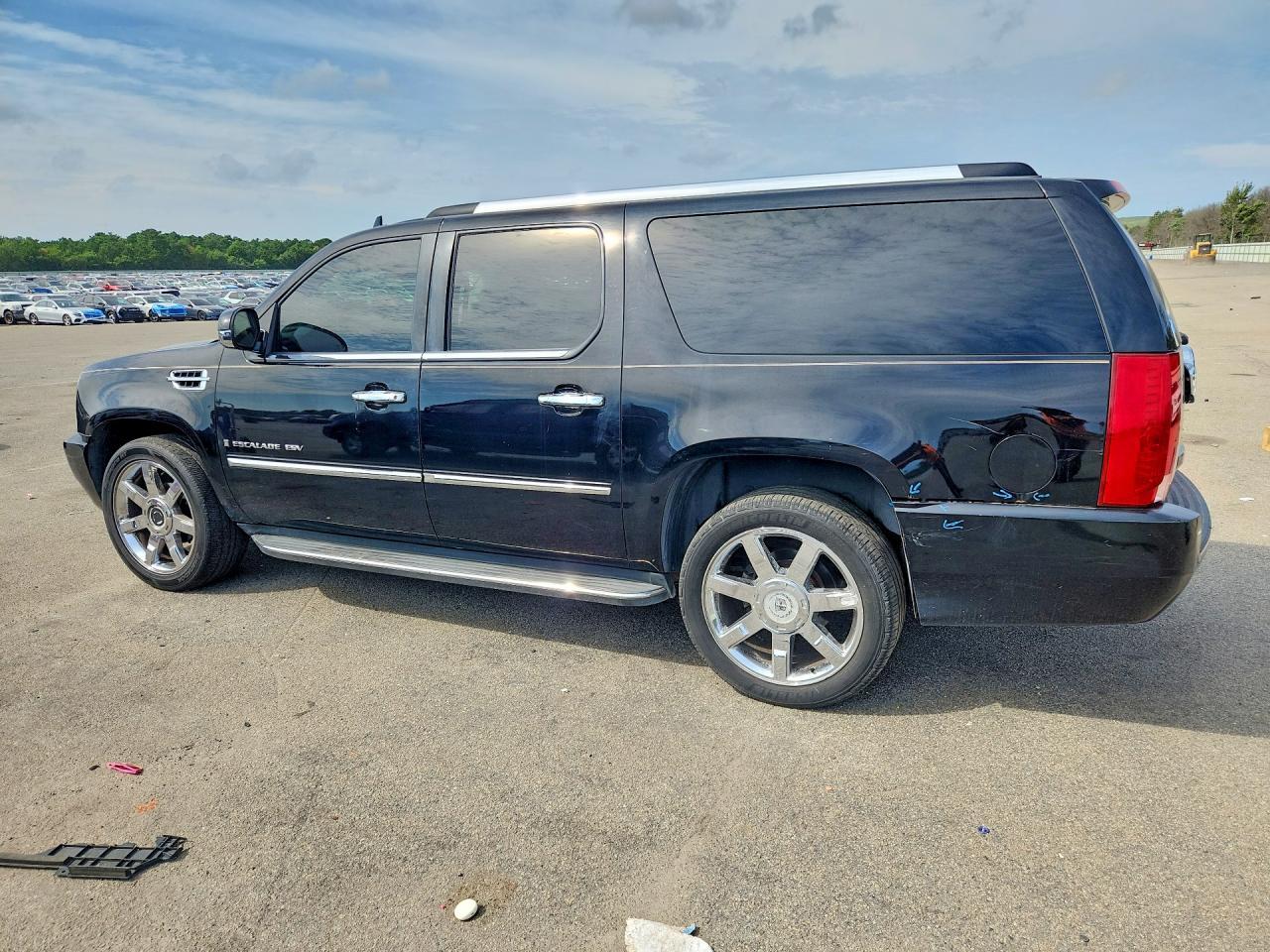 2008 Cadi Escalade - Фото 2