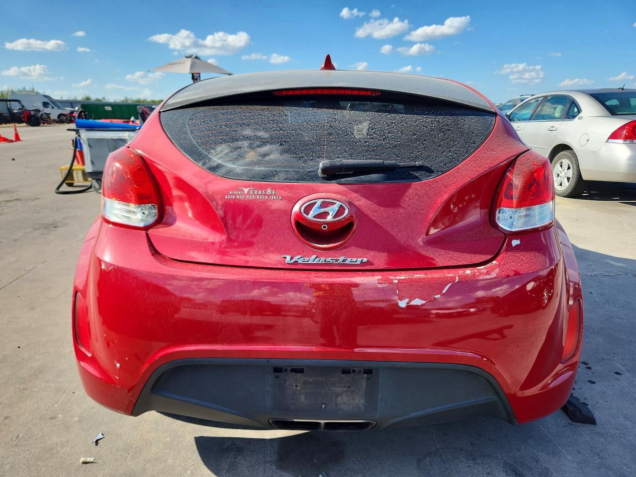 2016 Hyundai Veloster Base - Фото 6