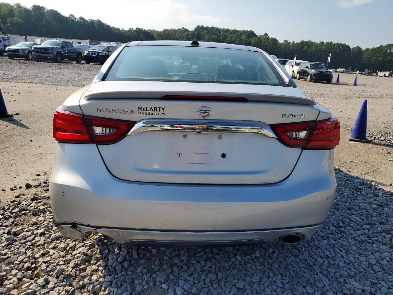 2018 Nissan Maxima Platinum - Image 6