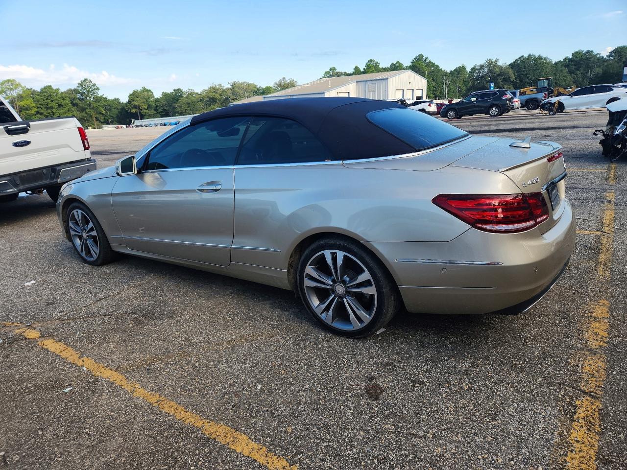 2016 Mercedes-Benz E 400 - Image 2
