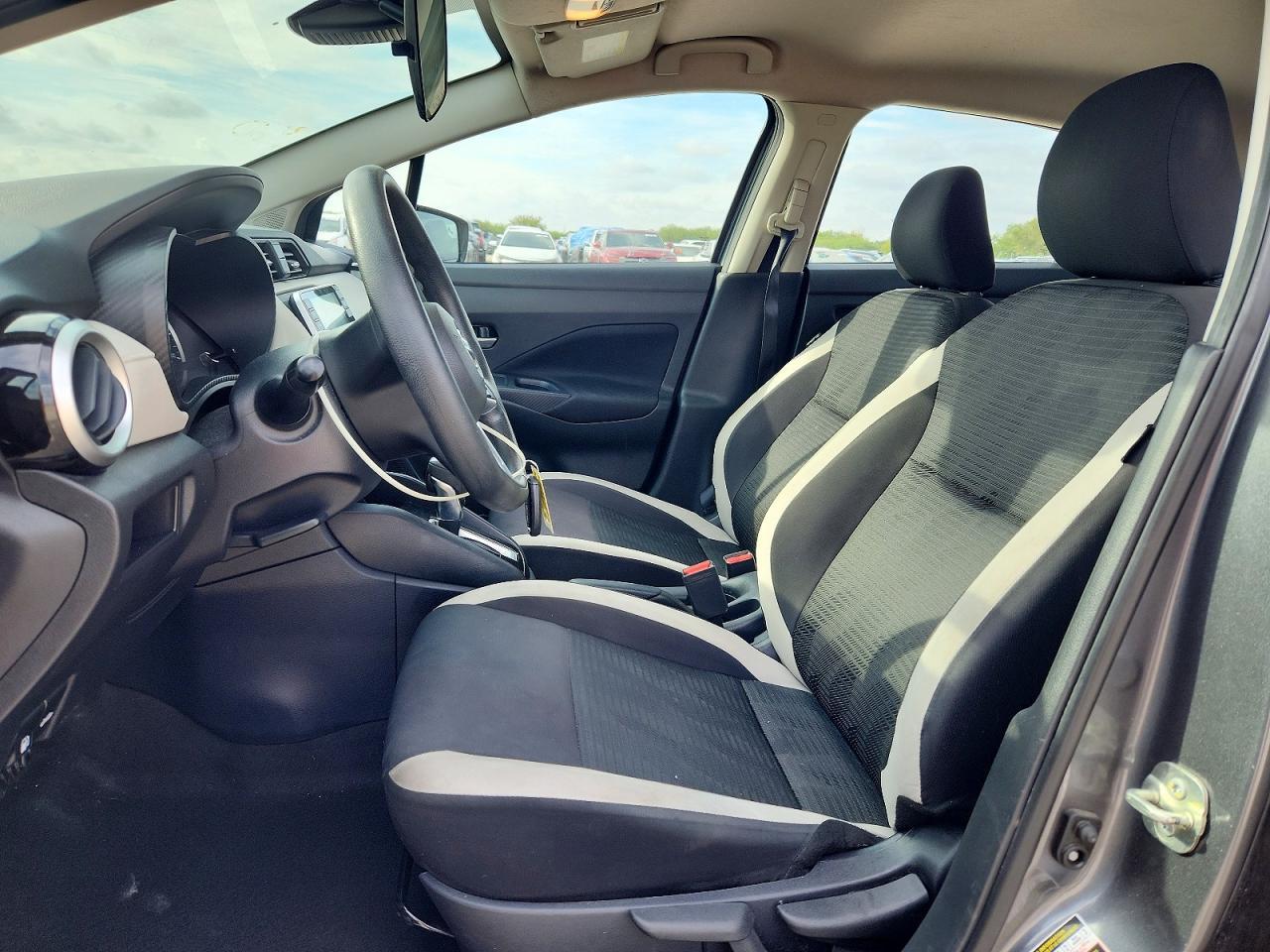 2021 Nissan Versa Sv - Фото 7