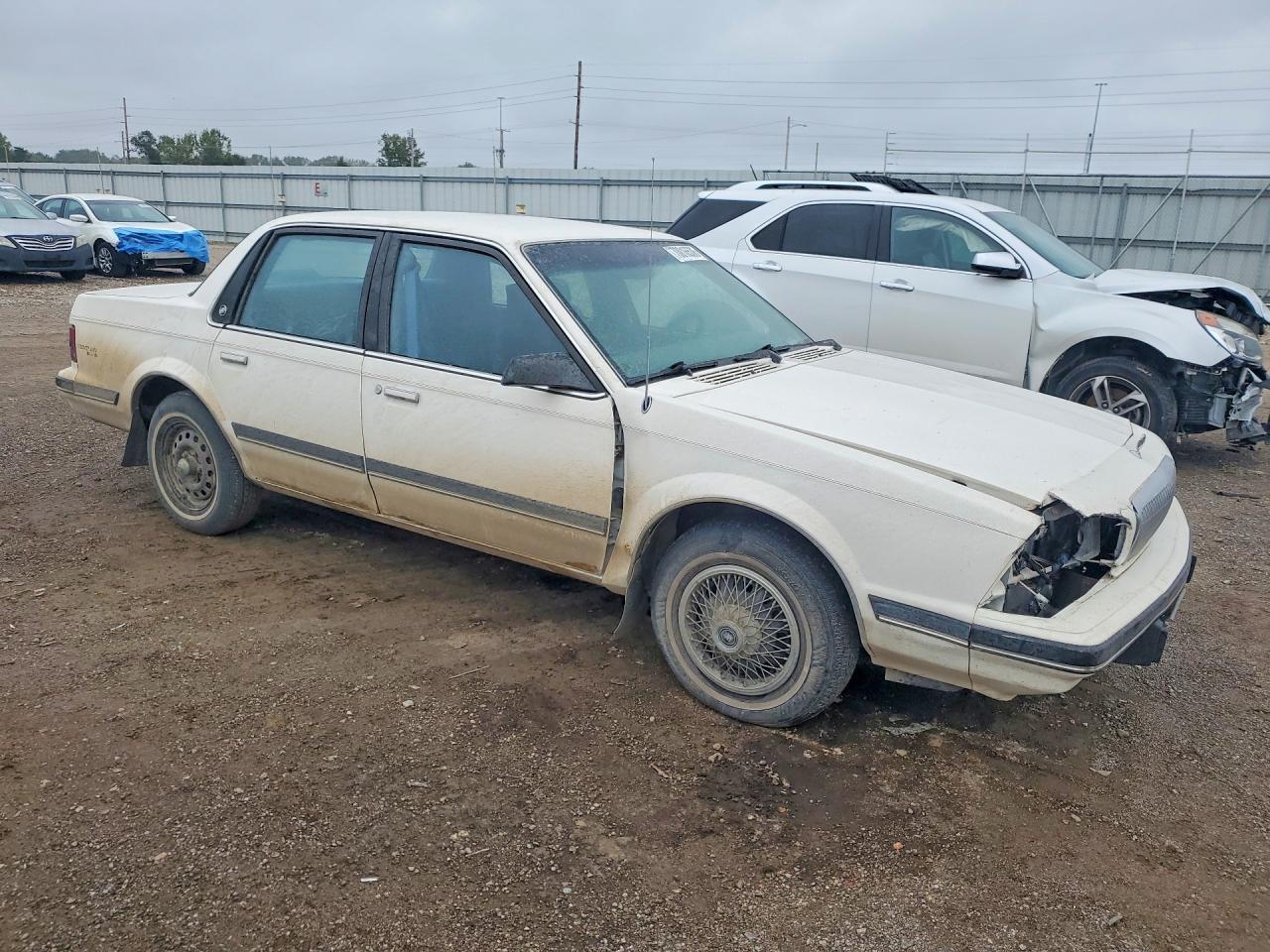 1992 Buick Century Limited - Фото 4