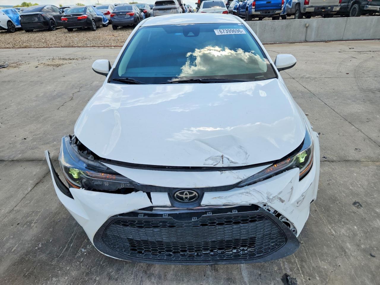 2022 Toyota Corolla Le - Image 5
