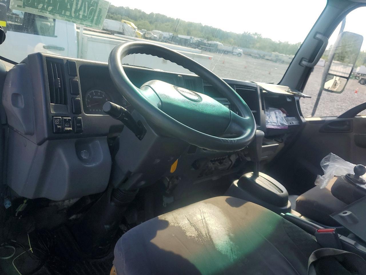 2012 Isuzu Npr Hd - Image 7