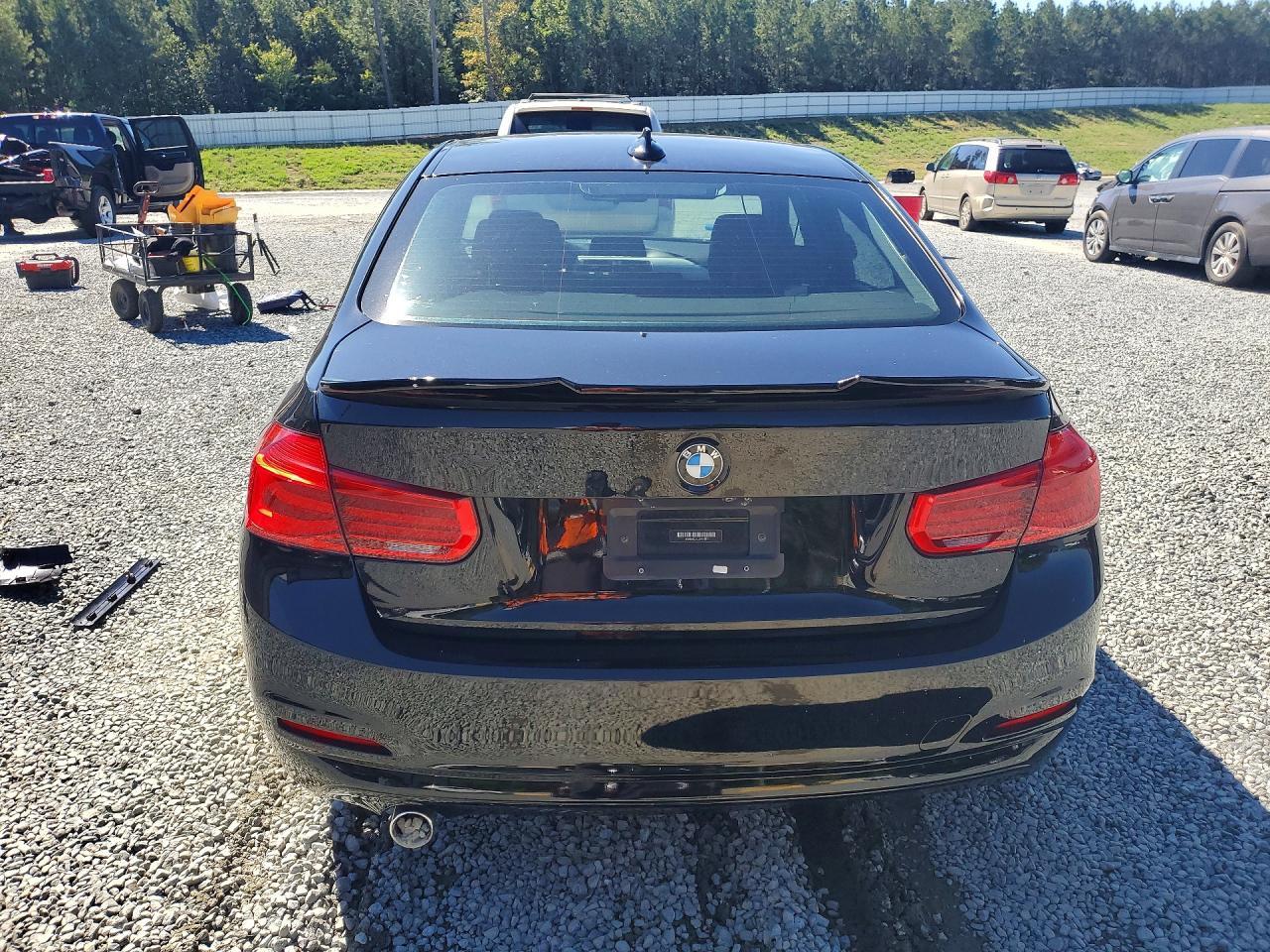 2018 BMW 320 I - Image 6