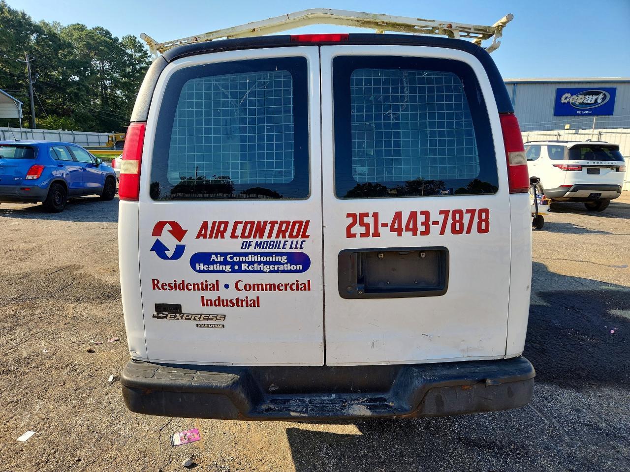 2015 Chevrolet Express G2500 - Image 6