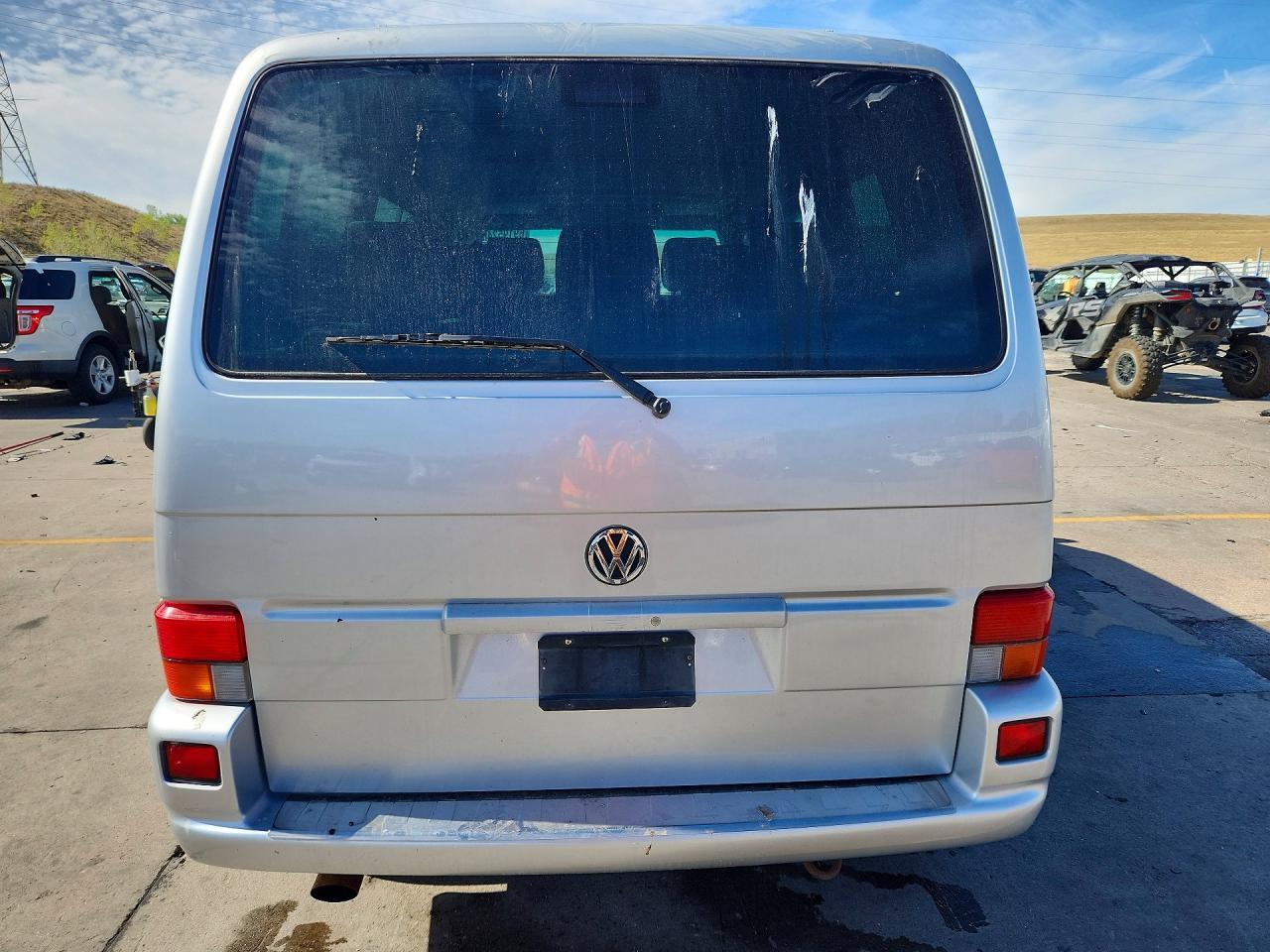 2003 Volkswagen Eurovan Gls - Фото 6