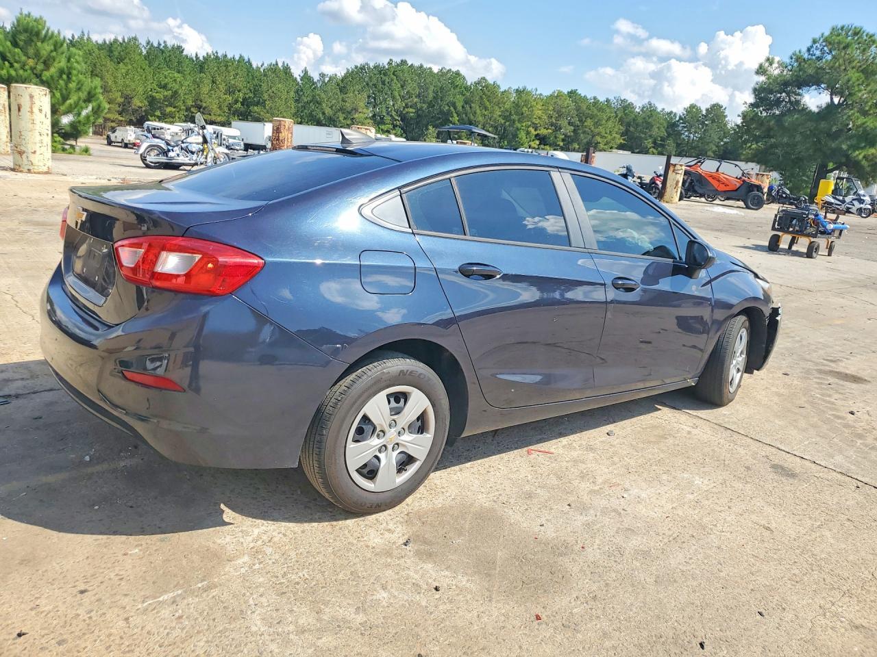 2016 Chevrolet Cruze Ls - Image 3