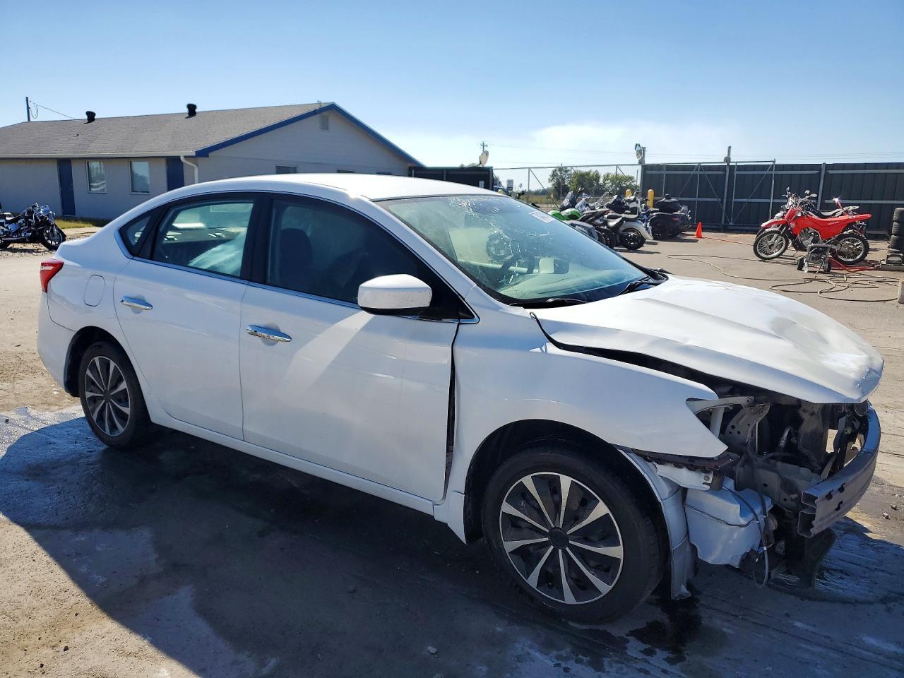 2017 Nissan Sentra Sv - Фото 4