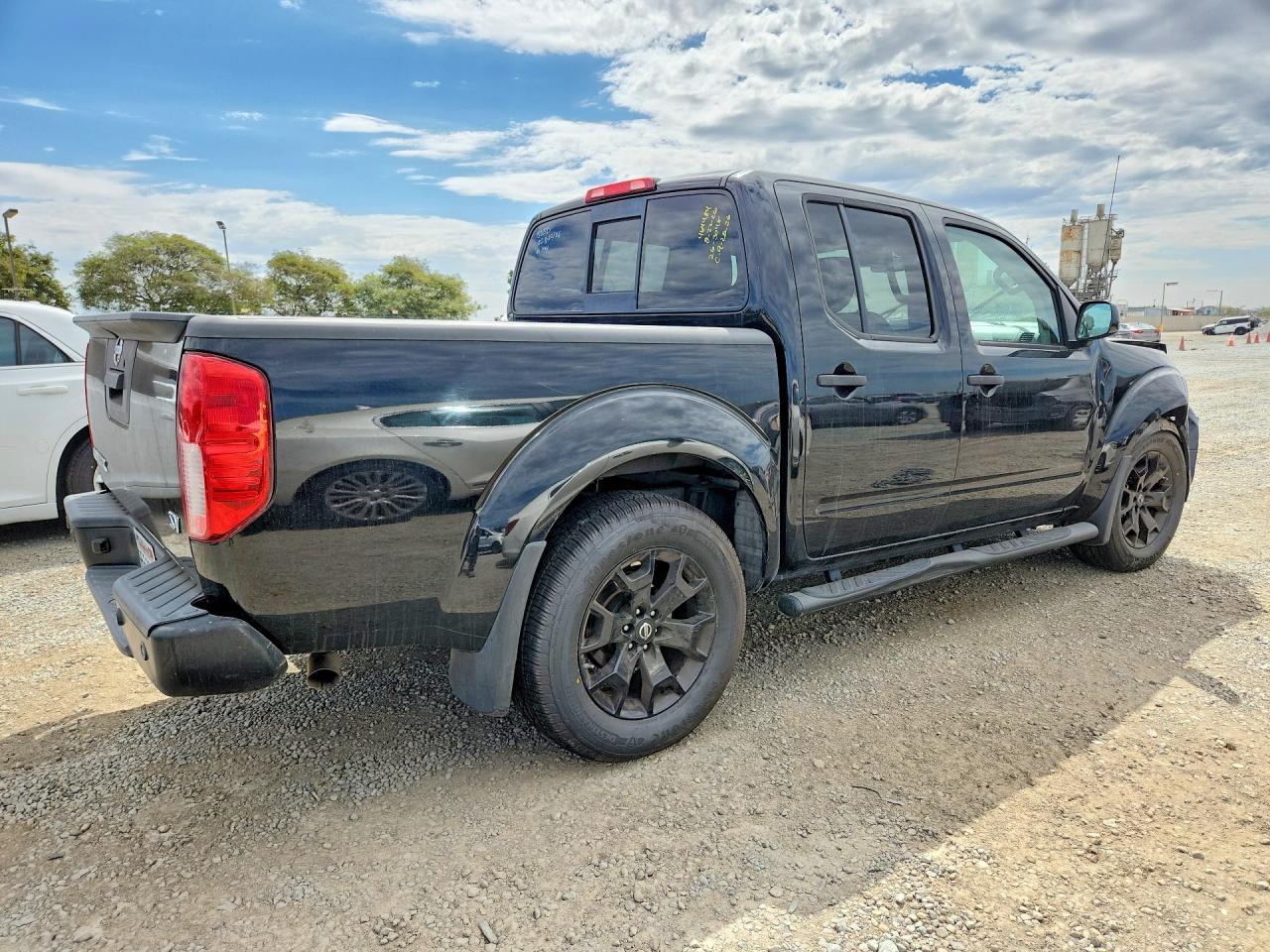 2018 Nissan Frontier Sv - Image 3