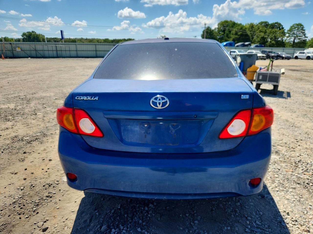 2009 Toyota Corolla Le - Image 6