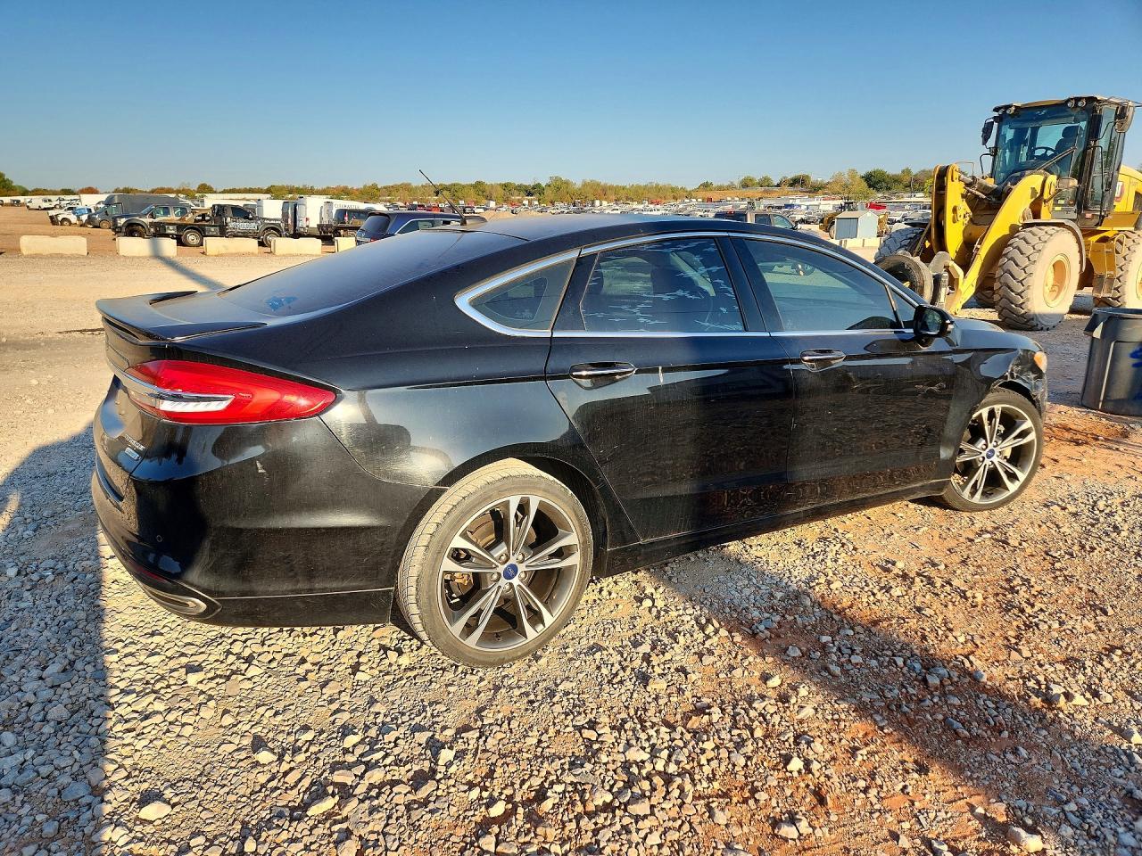 2017 Ford Fusion Titanium - Image 3
