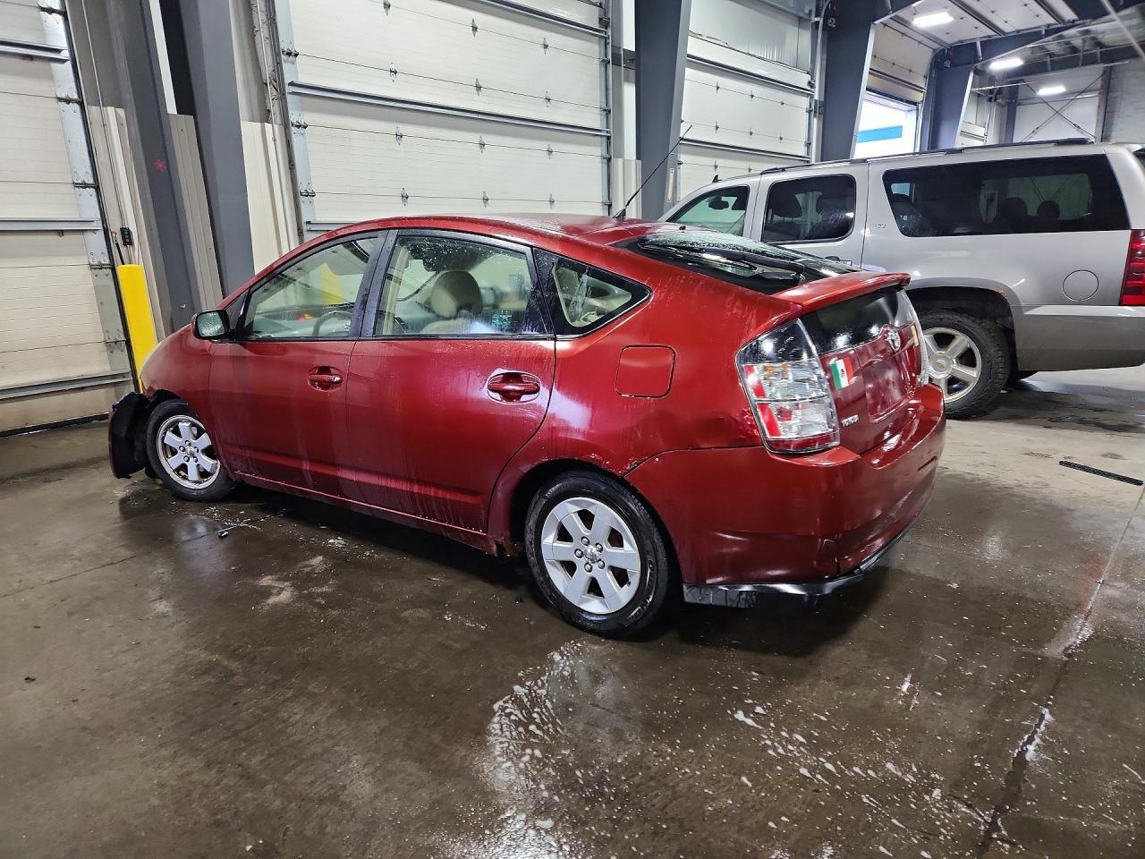 2004 Toyota Prius Base - Image 2