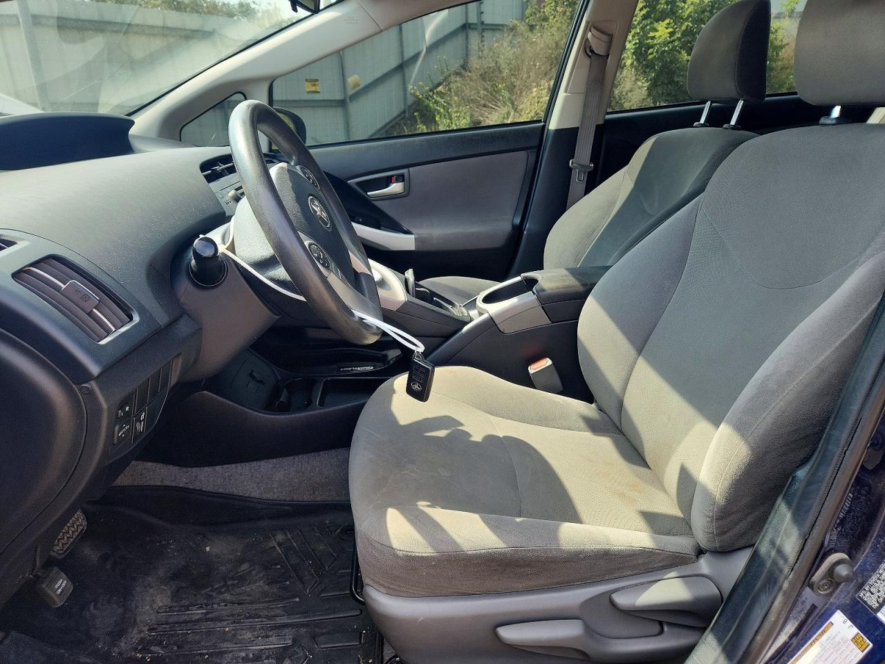2014 Toyota Prius - Image 7