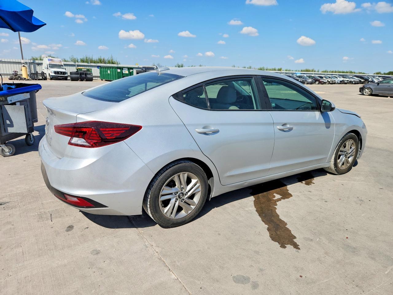 2019 Hyundai Elantra Sel - Фото 3