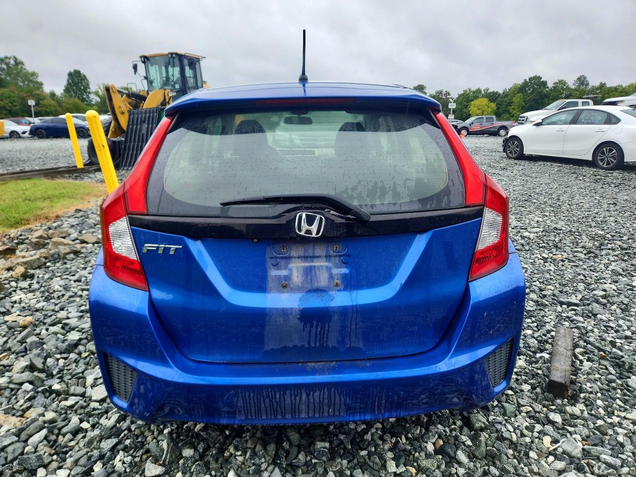 2017 Honda Fit Lx - Image 6