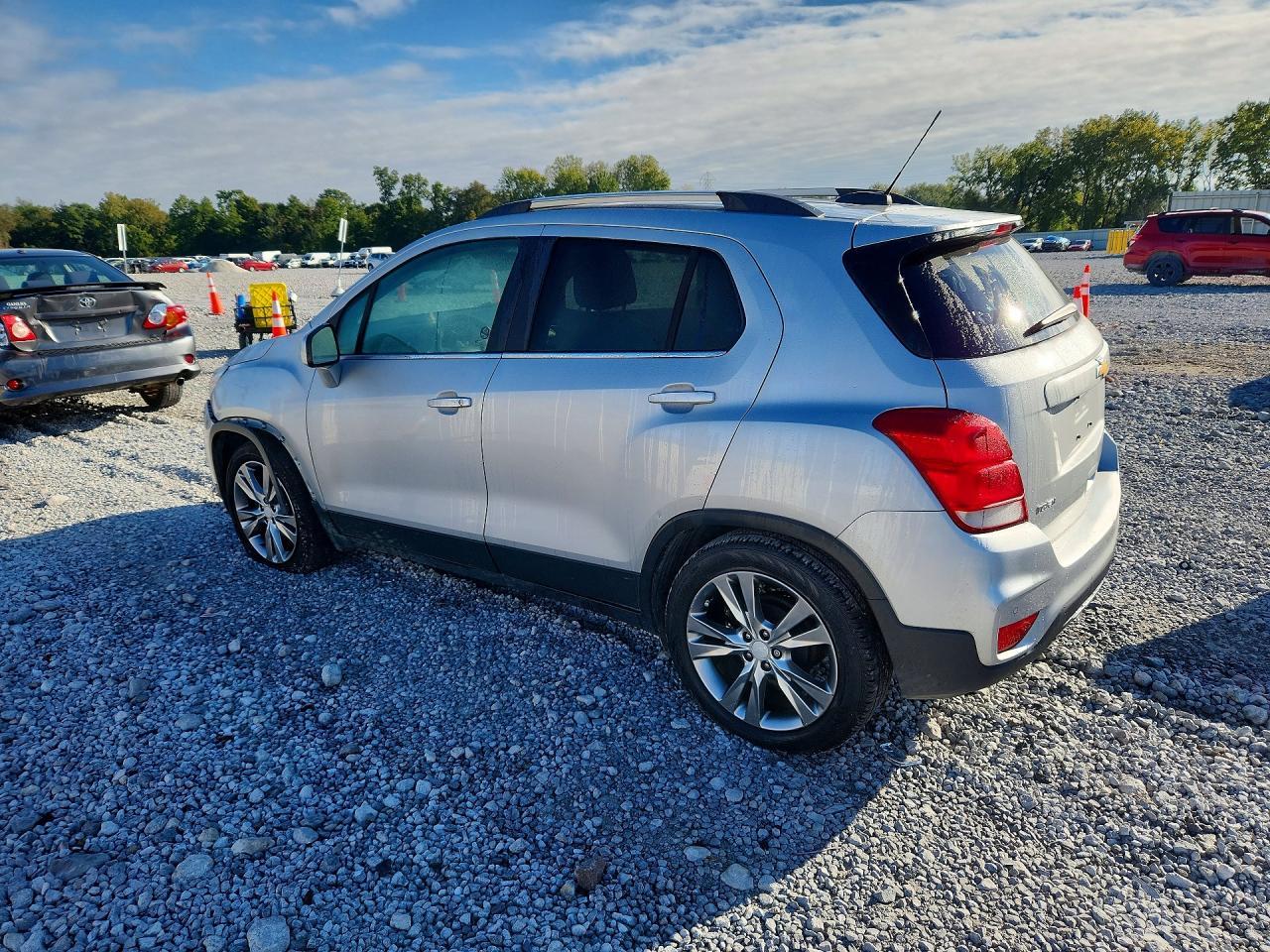 2020 Chevrolet Trax 1Lt - Фото 2