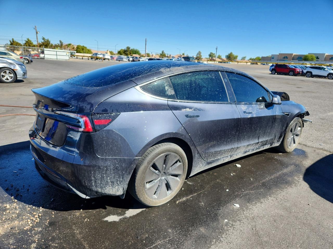 2024 Tesla Model 3 - Фото 3