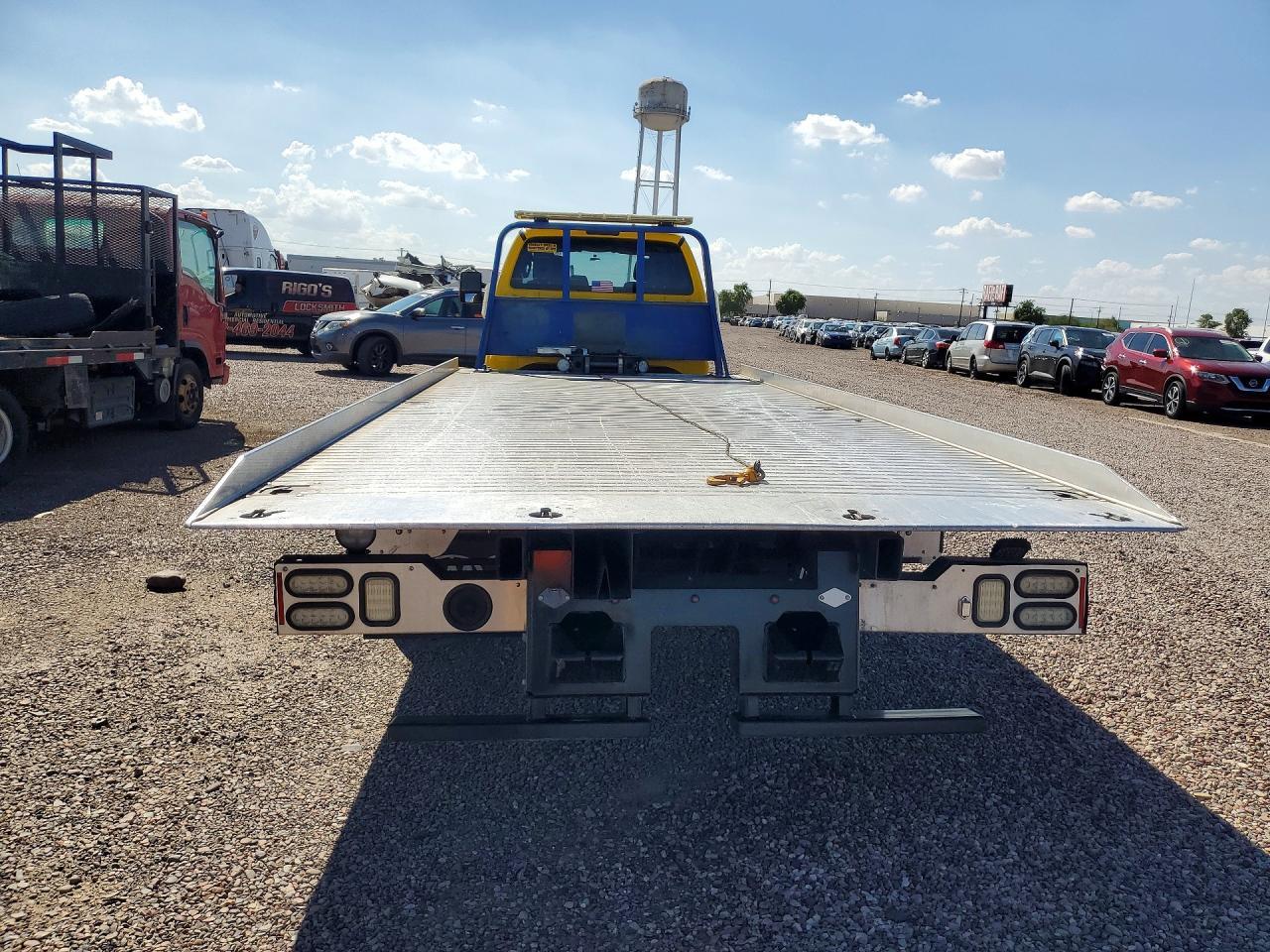 2019 Ford F650 Super - Image 6