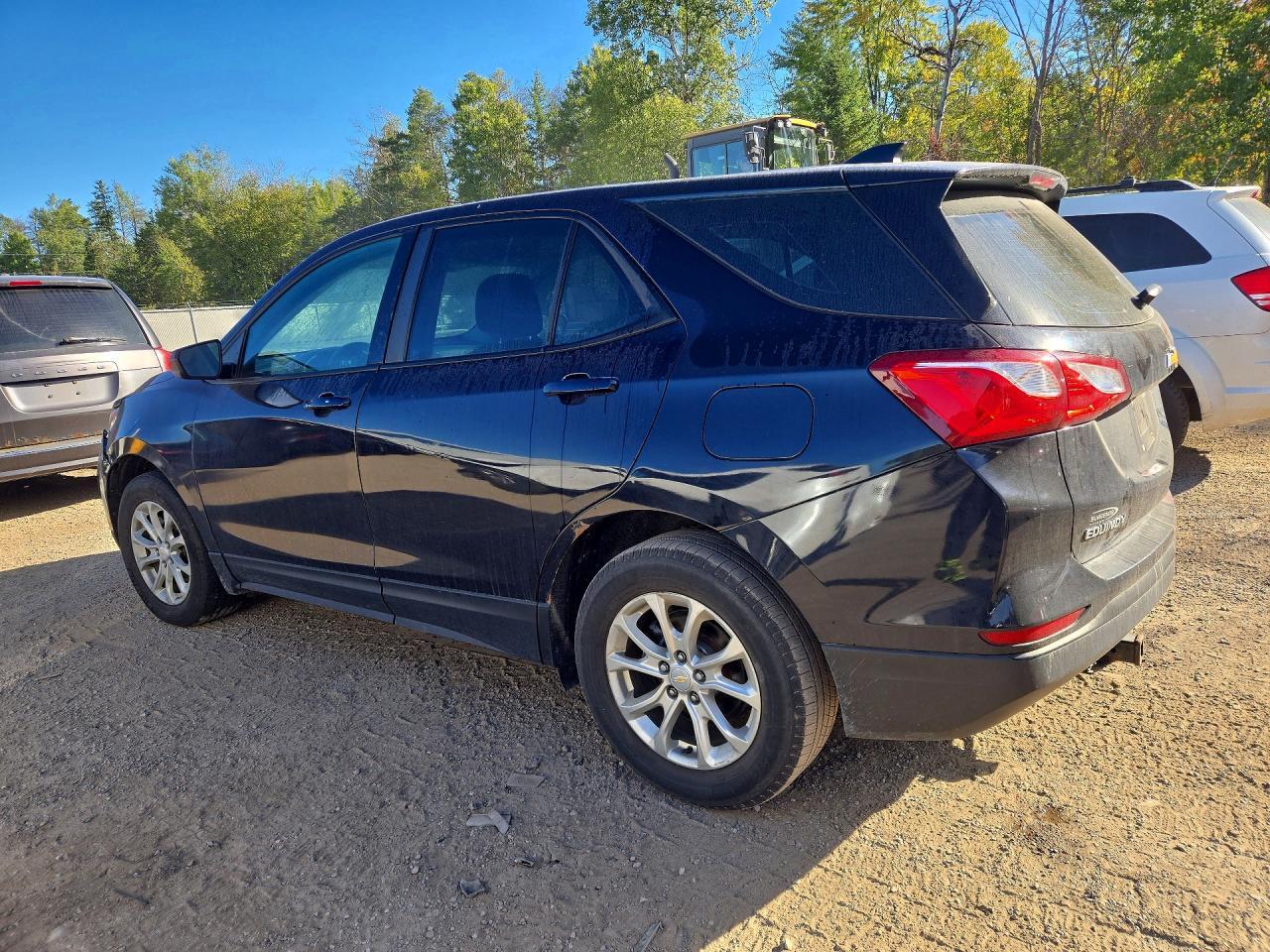 2020 Chevrolet Equinox Ls - Image 2