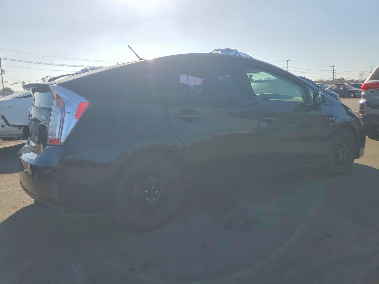 2014 Toyota Prius Two - Фото 3