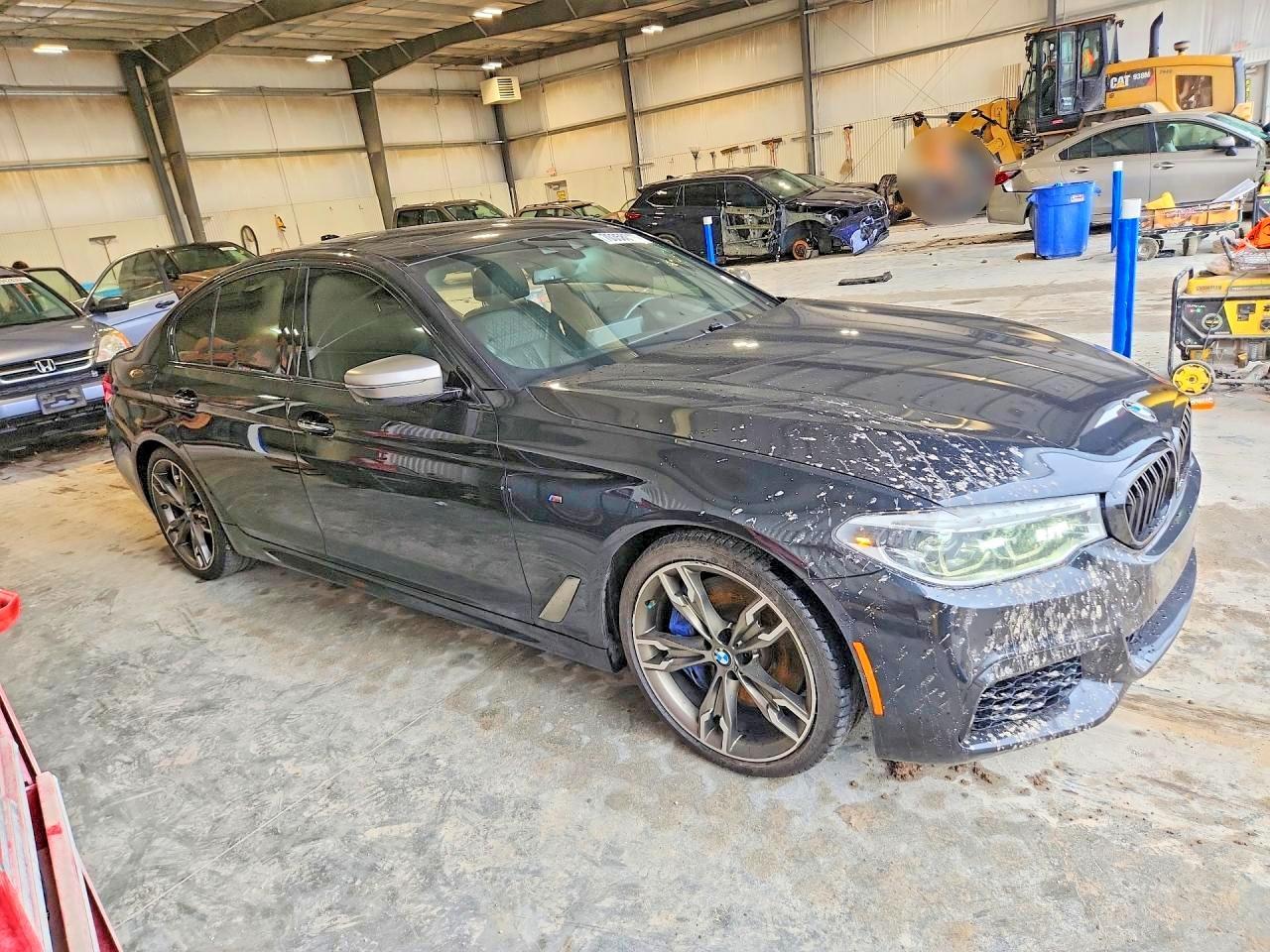 2018 BMW M550Xi - Фото 4