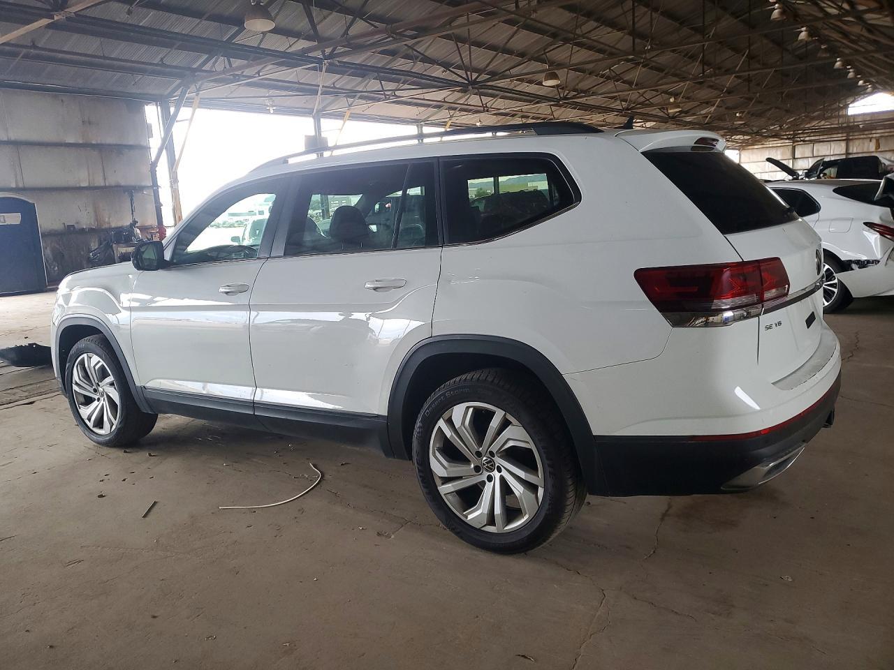 2021 Volkswagen Atlas Se - Image 2