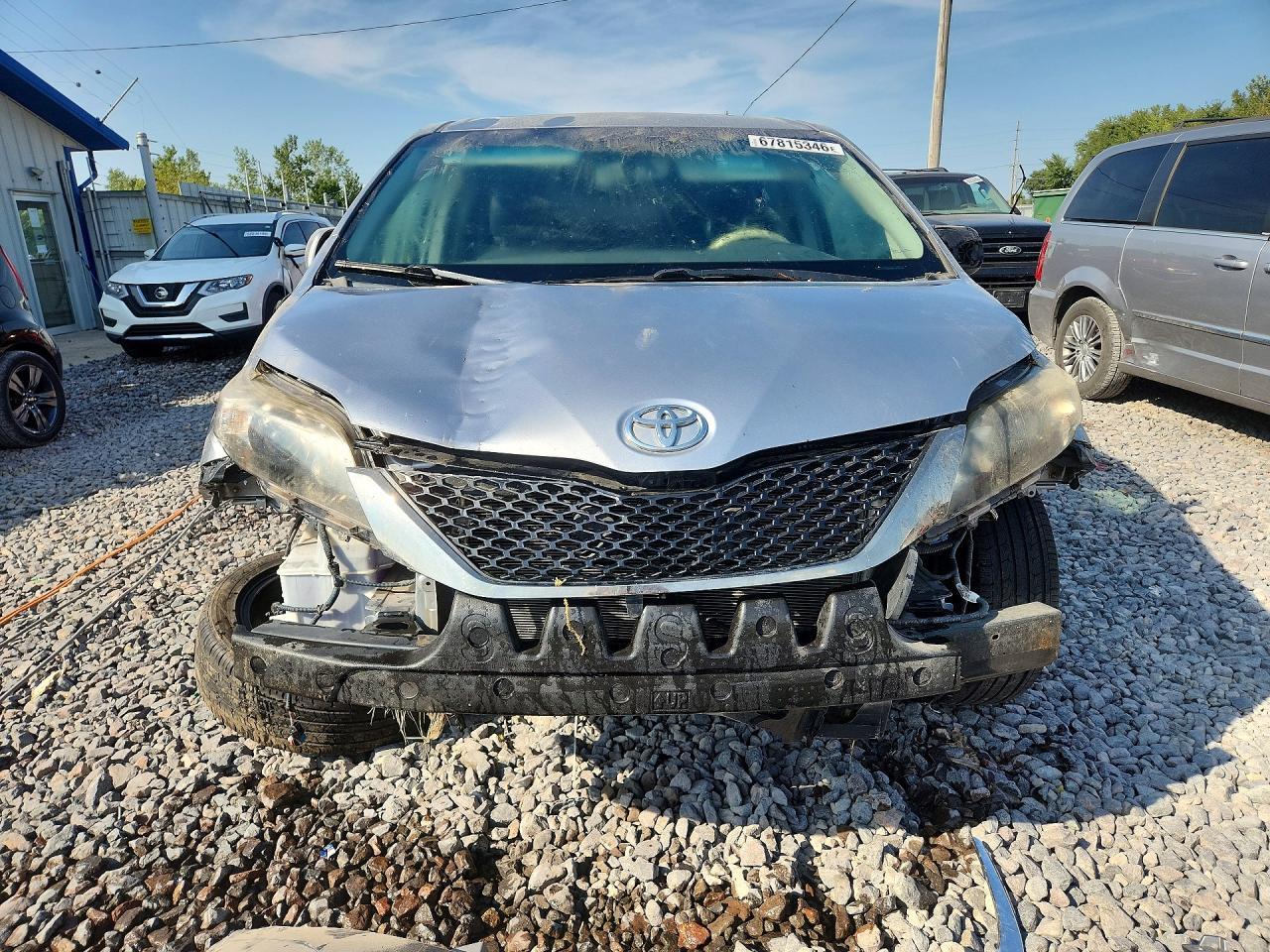 2014 Toyota Sienna Sport - Фото 5