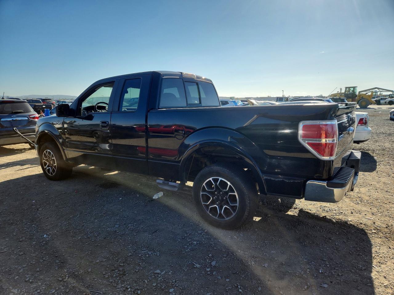 2009 Ford F150 Super Cab - Image 2