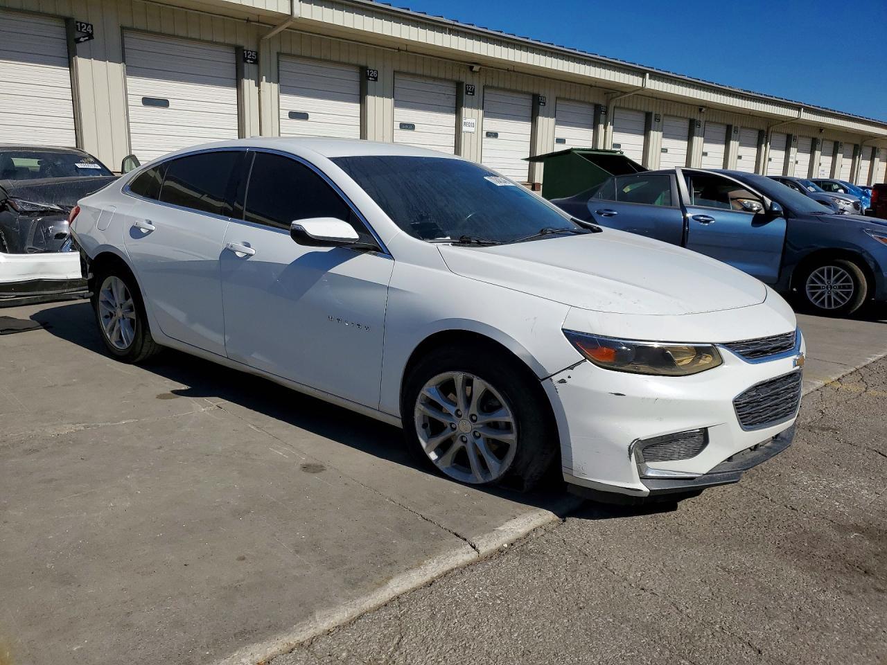 2018 Chevrolet Malibu Lt - Image 4