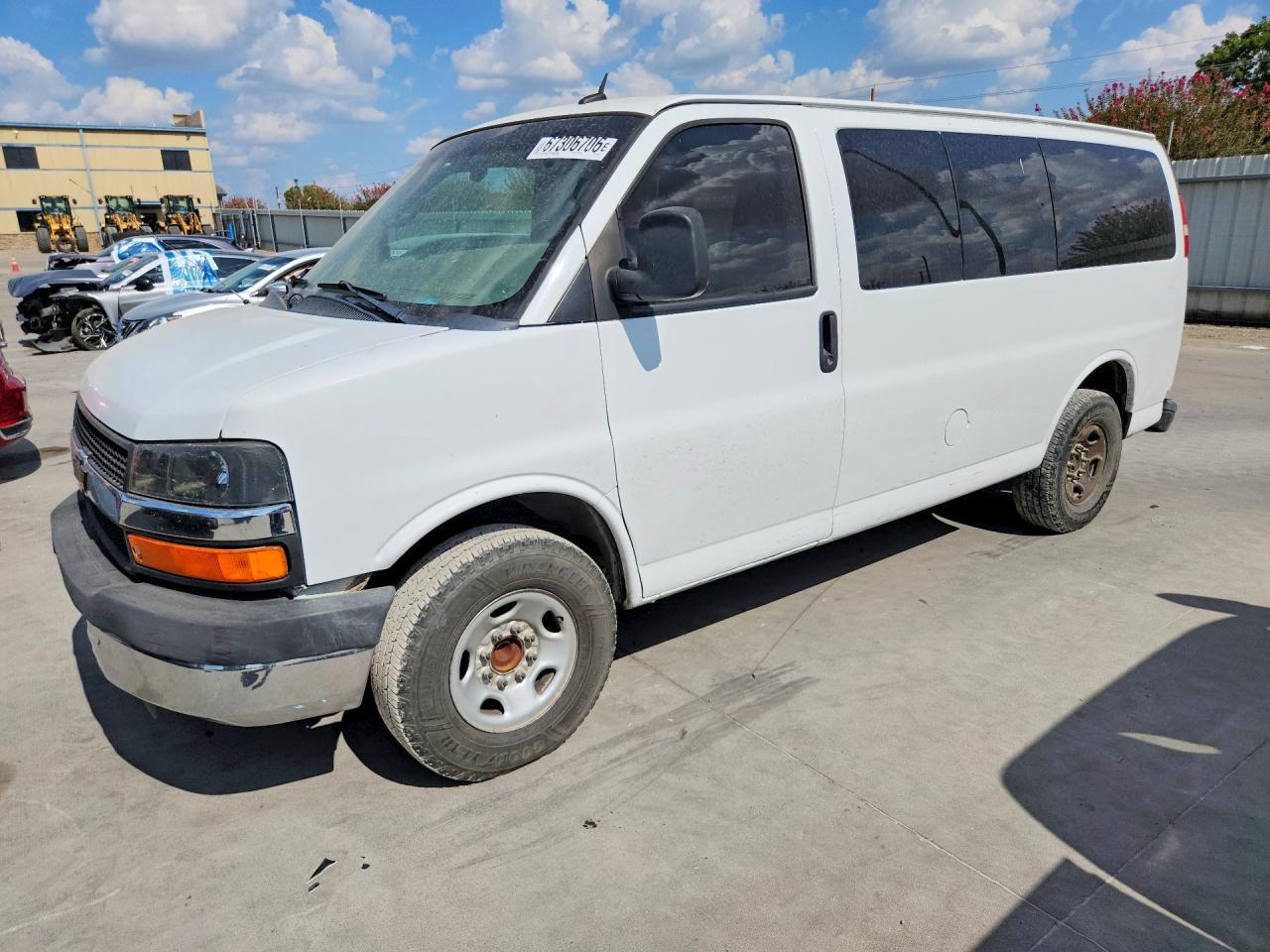 2014 Chevrolet Express G2500 Lt