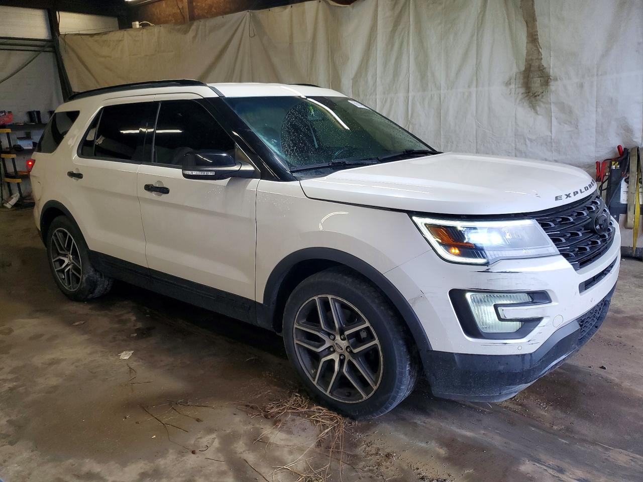 2016 Ford Explorer Sport - Фото 4