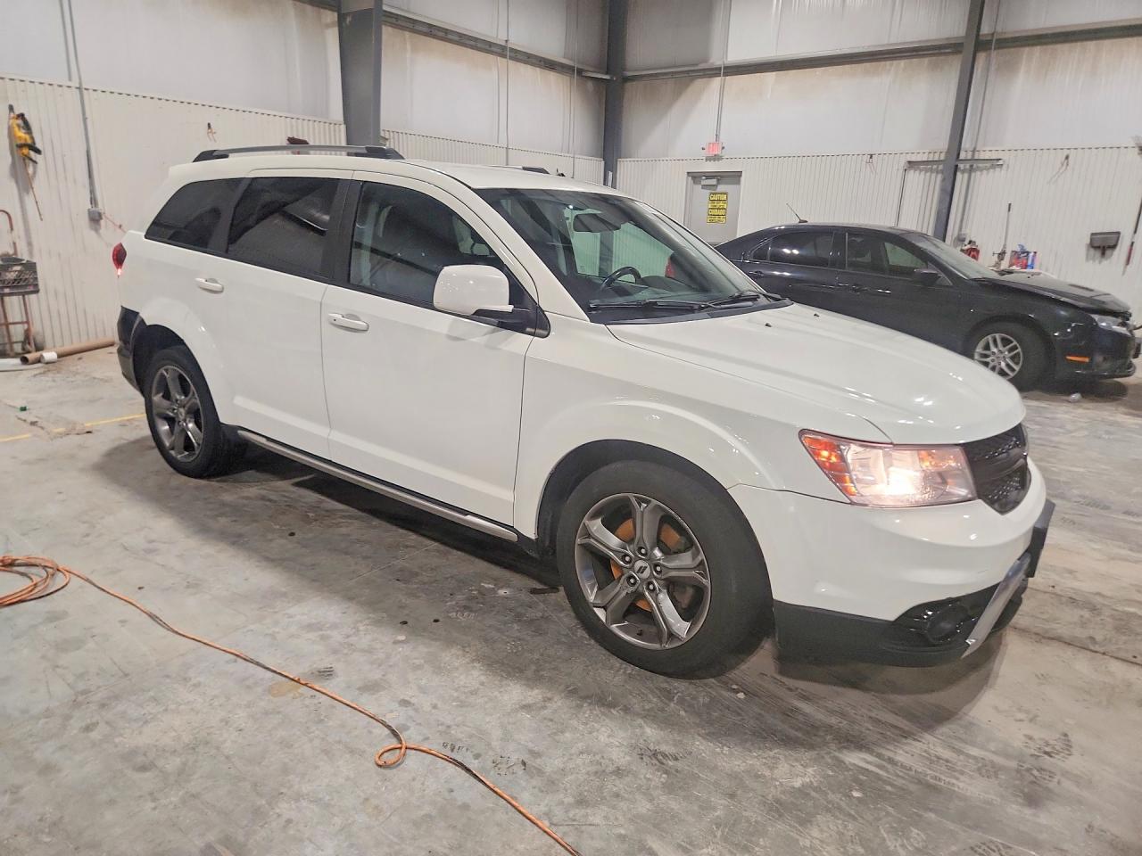 2018 Dodge Journey Crossroad - Image 4