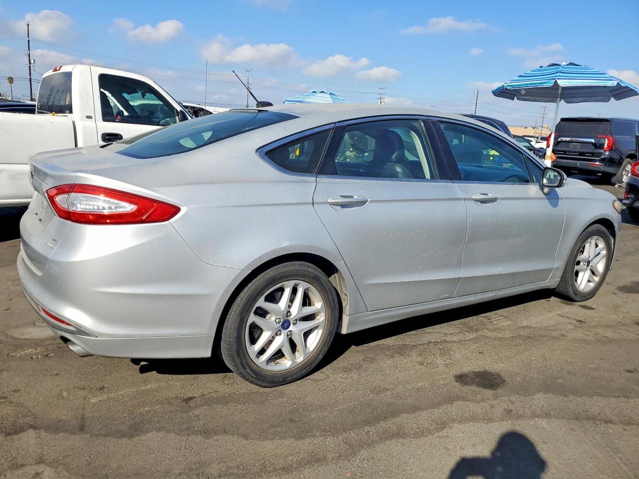 2016 Ford Fusion Se - Фото 3
