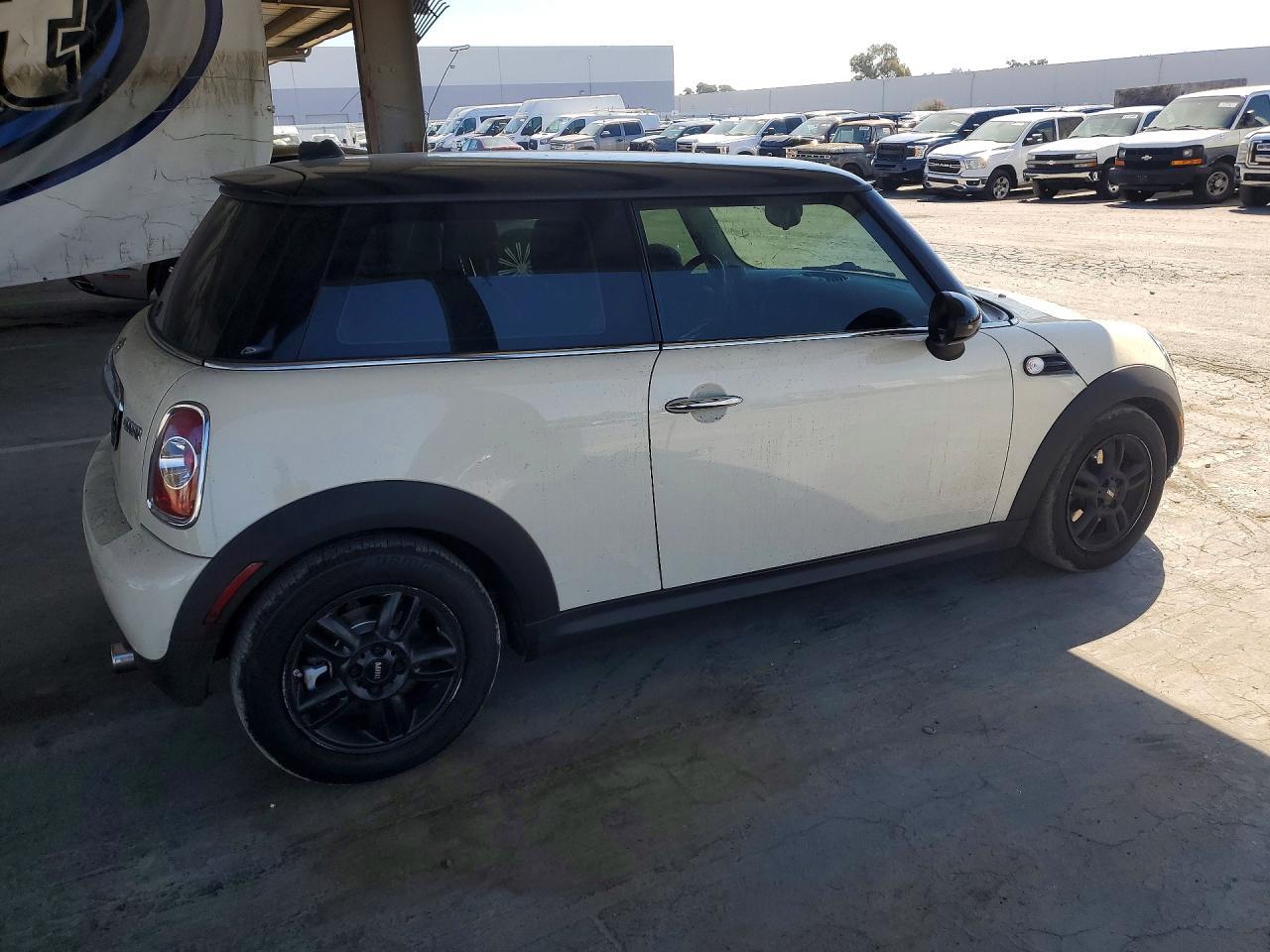 2012 Mini Cooper - Фото 3