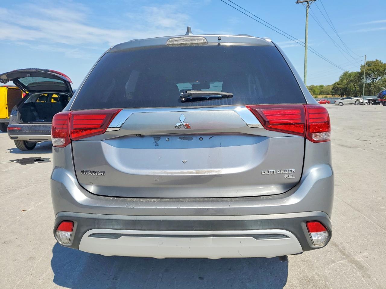 2019 Mitsubishi Outlander Se - Фото 6