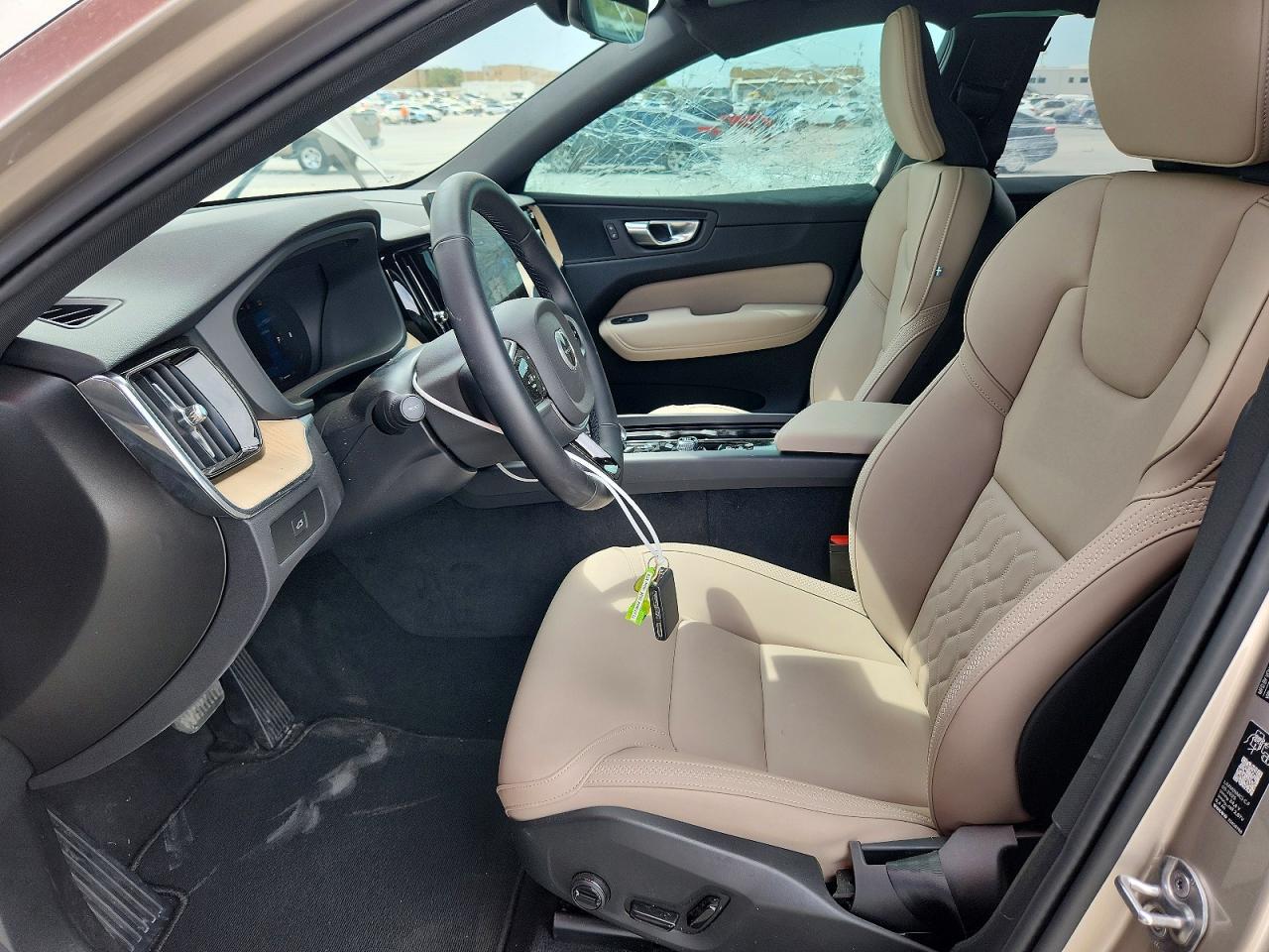 2026 Volvo Xc60 Plus - Фото 7